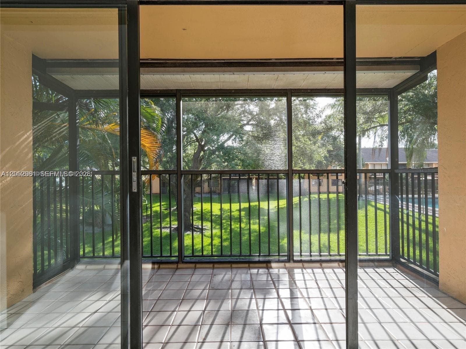 5801 Washington St # 10, Hollywood FL 33023 photo 3