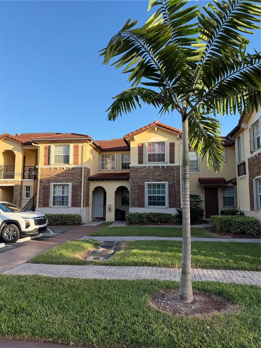 1575 NE 33rd Ave # 107, Homestead FL 33033 photo 2