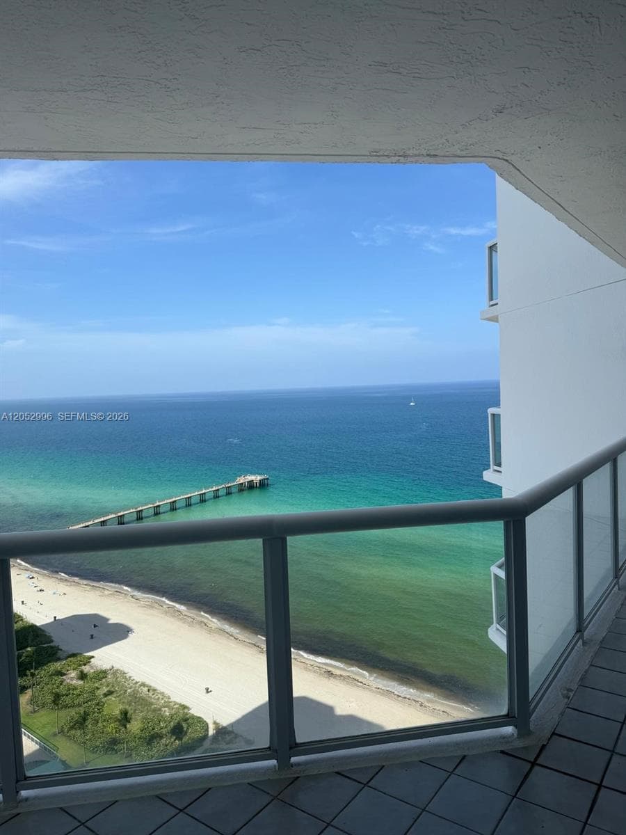 16425 Collins Ave # 2415, Sunny Isles Beach FL 33160 photo 2