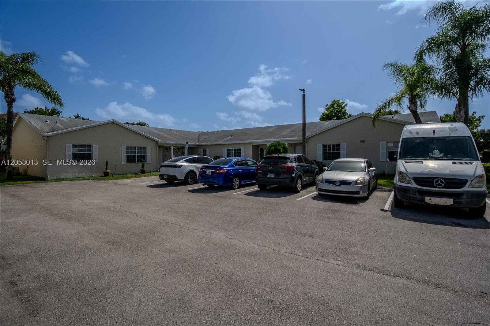 940 NE 212th Ter # 01, Miami FL 33179 photo 3