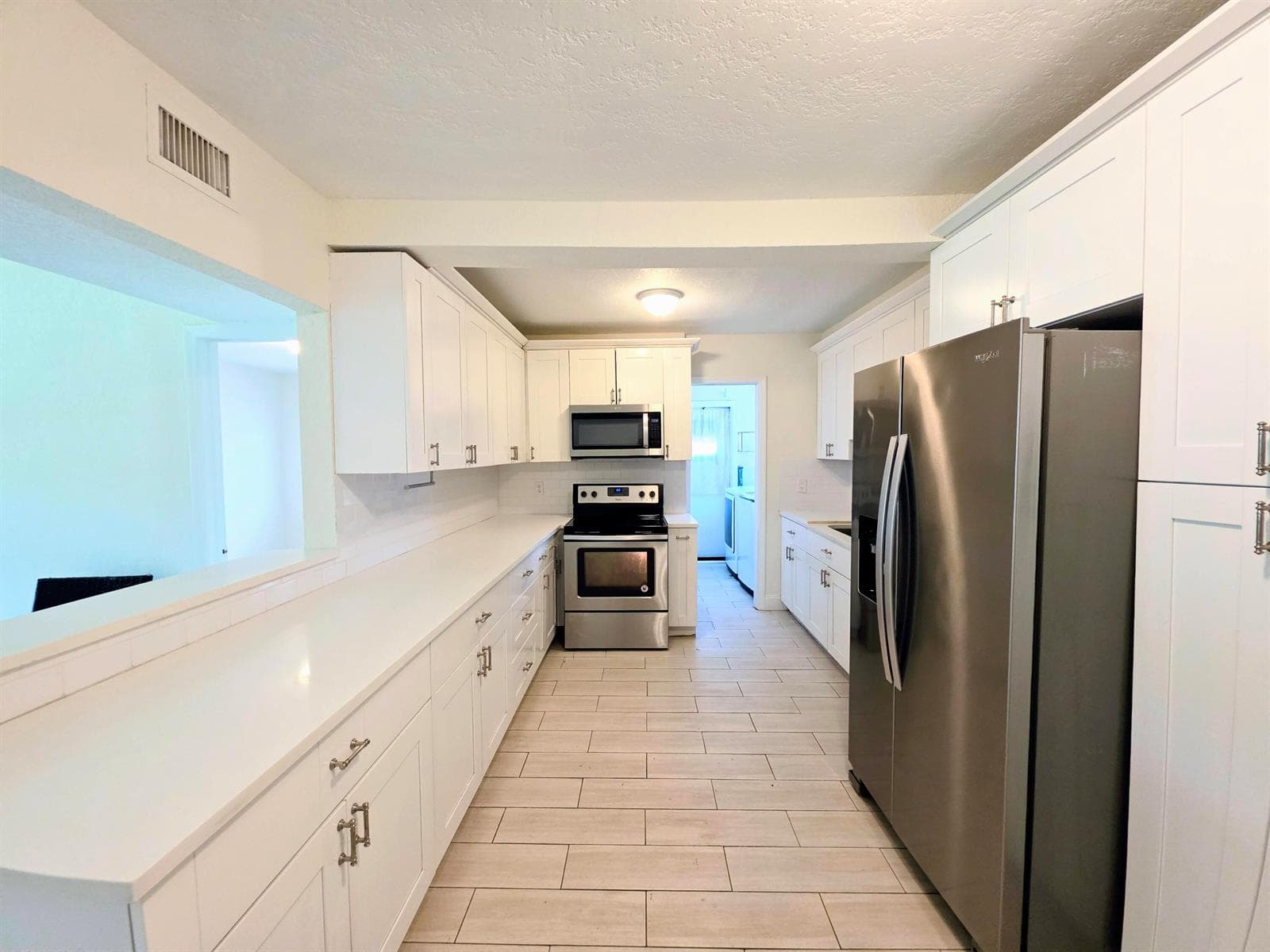1220 NE 1ST Avenue, Fort Lauderdale FL 33304 photo 2