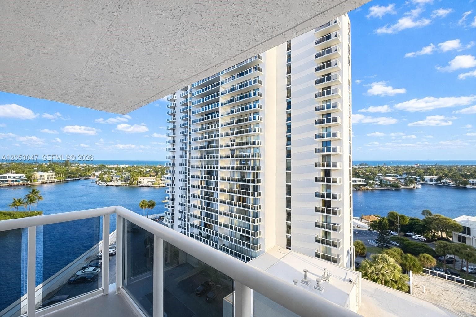 20505 E Country Club Dr # 1033, Aventura FL 33180 photo 2