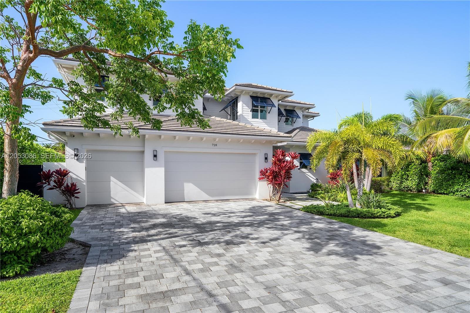 728 Malaga Dr, Boca Raton FL 33432 photo 2