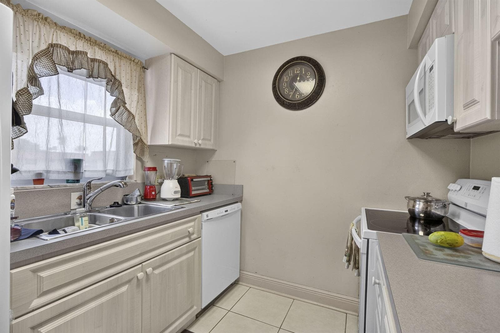 12022 W Greenway Drive # 201, Royal Palm Beach FL 33411 photo 4
