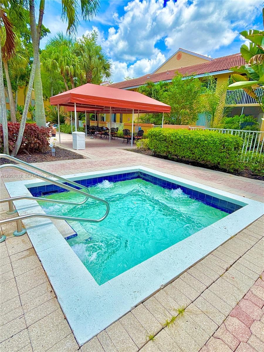 1040 Coral Club Dr # 1040, Coral Springs FL 33071 photo 2