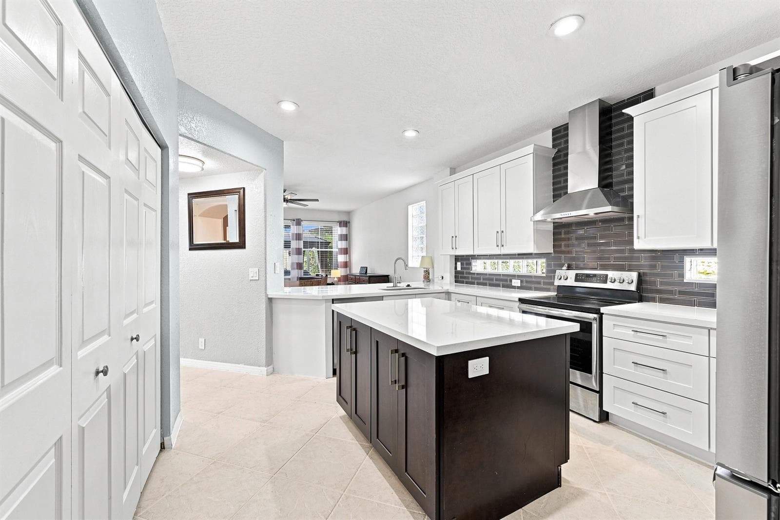 12115 NW 52nd Court, Coral Springs FL 33076 photo 2