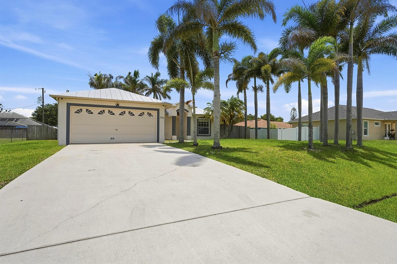 292 SW Pagoda Terrace, Port St. Lucie FL 34984 photo 2