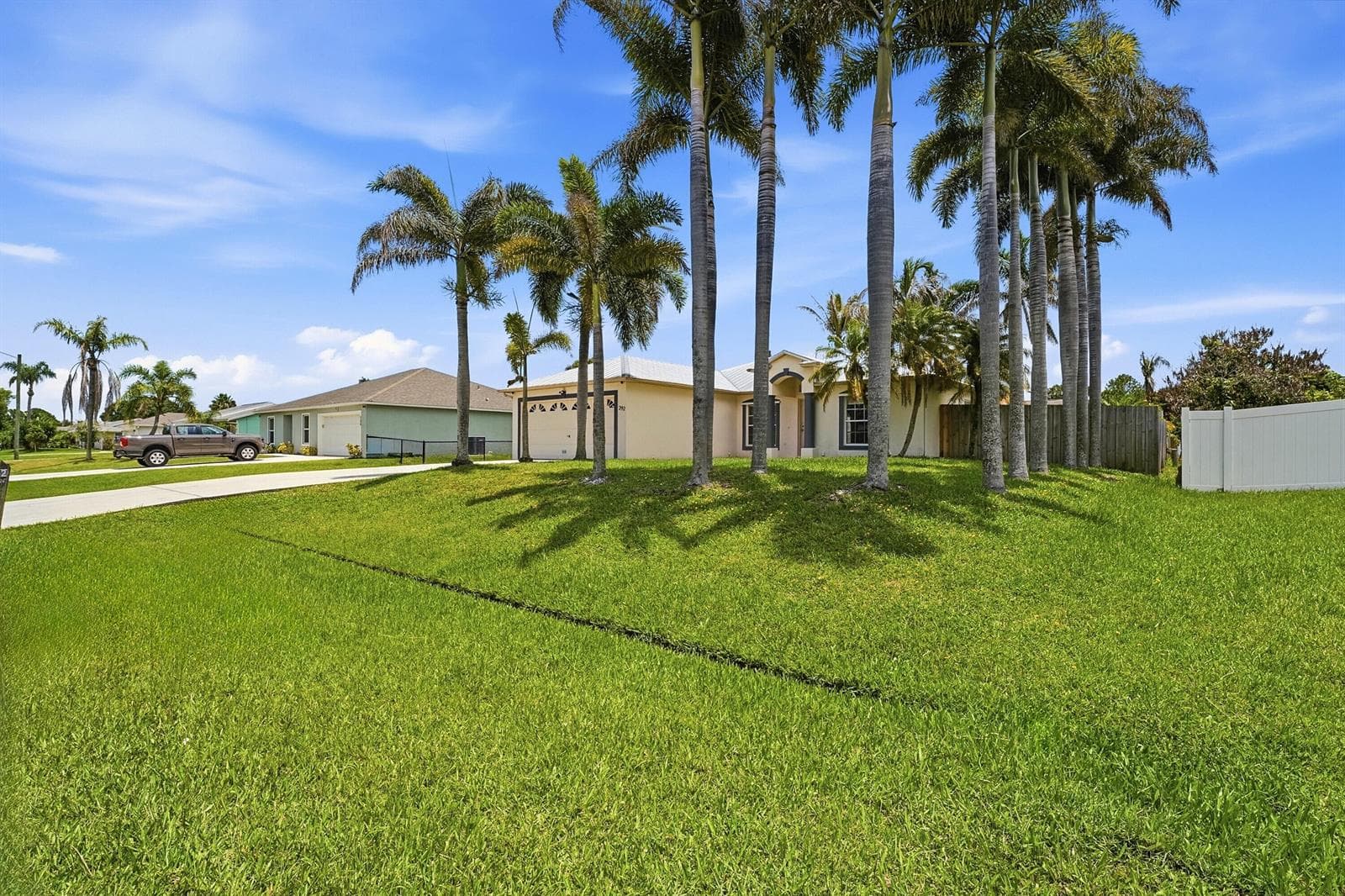 292 SW Pagoda Terrace, Port St. Lucie FL 34984 photo 3