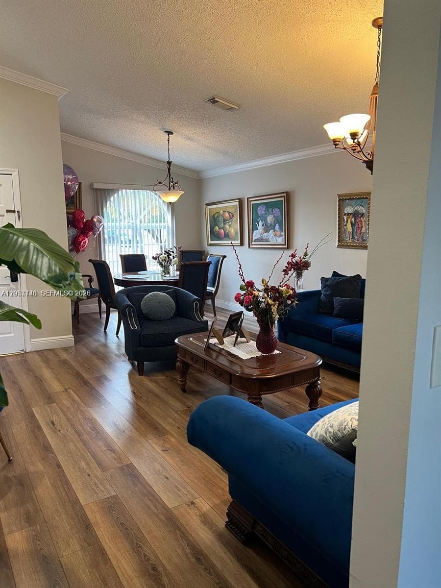 4911 SW 142nd Pl, Miami FL 33175 photo 4