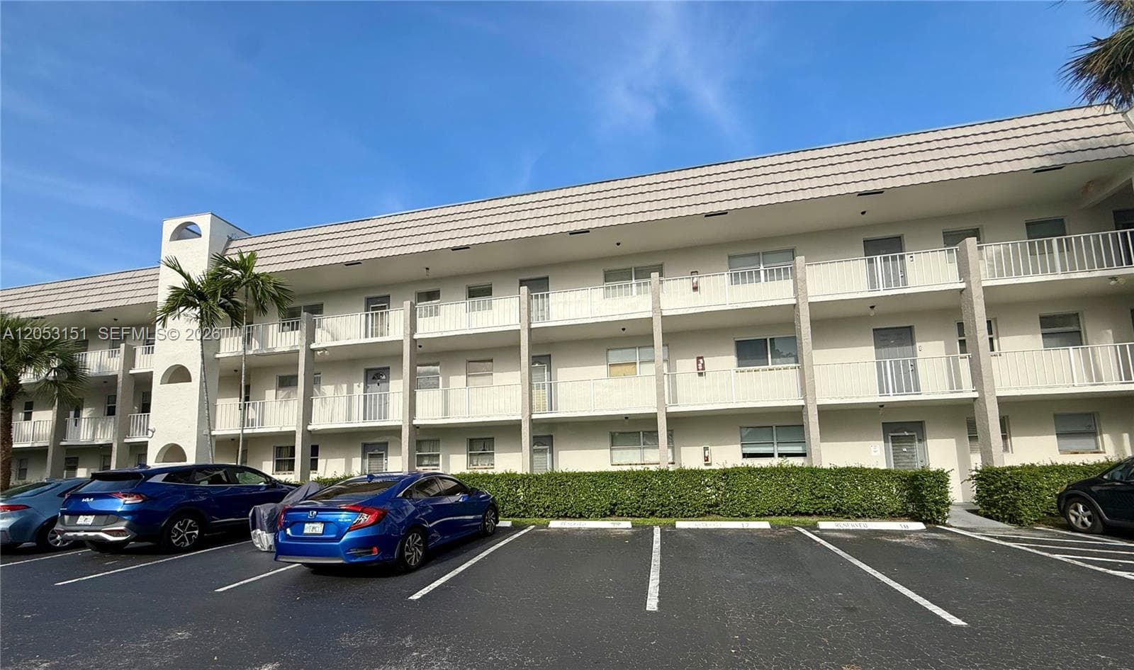 8590 Sunrise Lakes Blvd # 309, Sunrise FL 33322