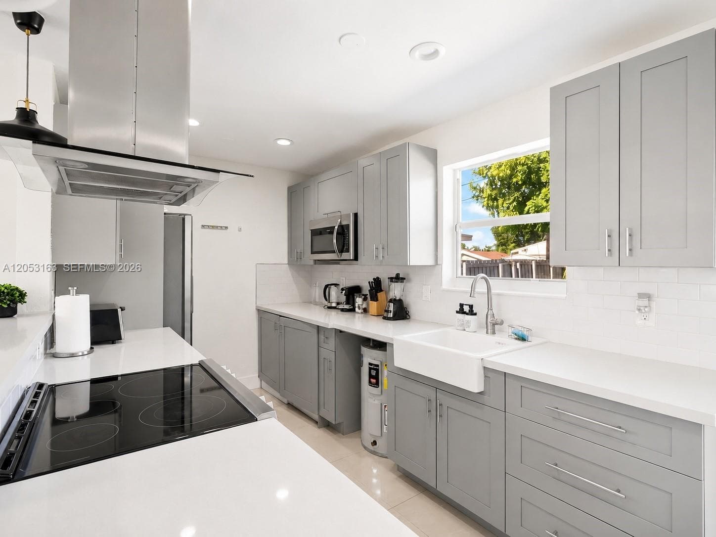 6441 Meade St, Hollywood FL 33024 photo 4