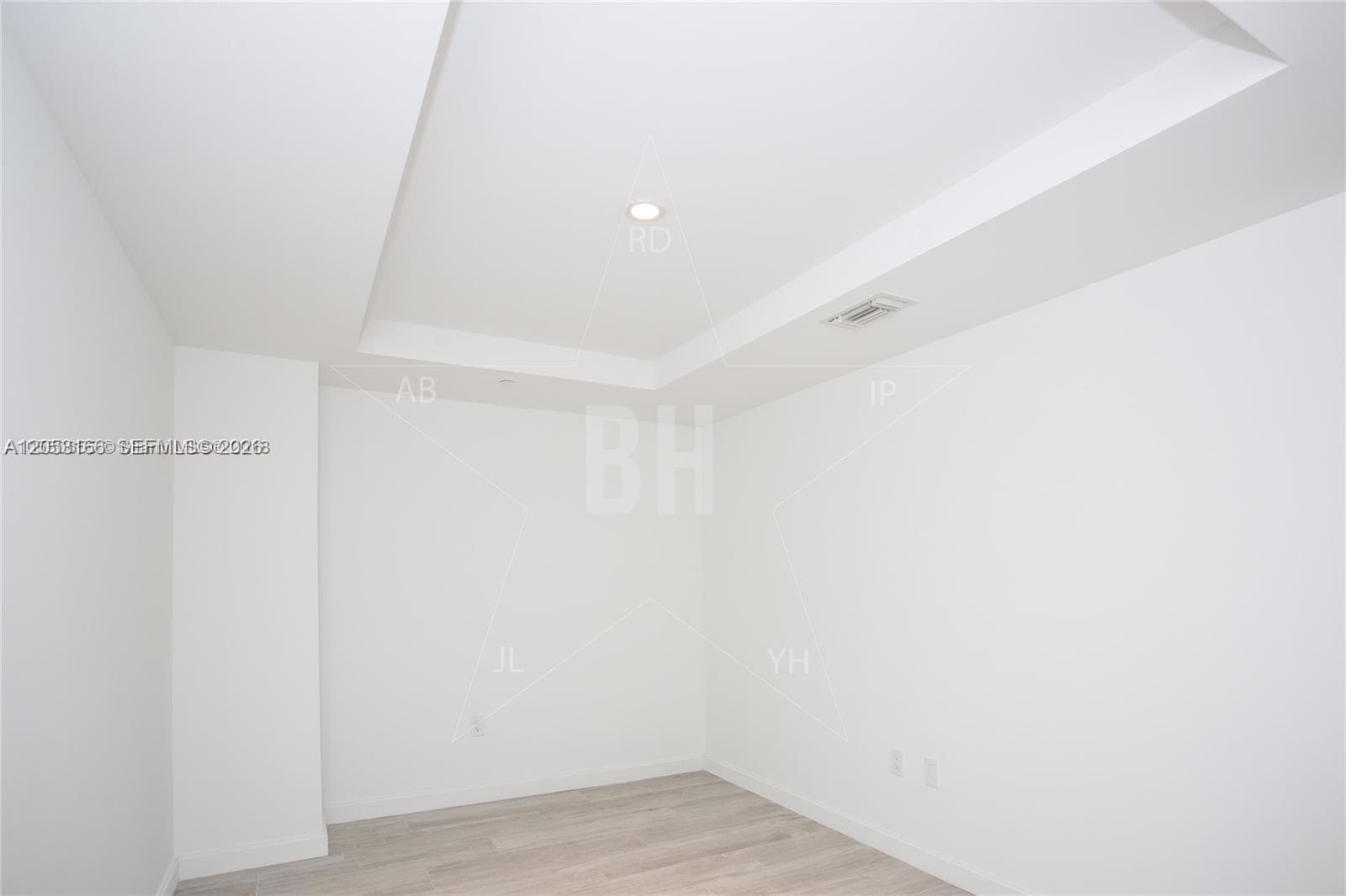 55 SW 9th St # 1104, Miami FL 33130 photo 4