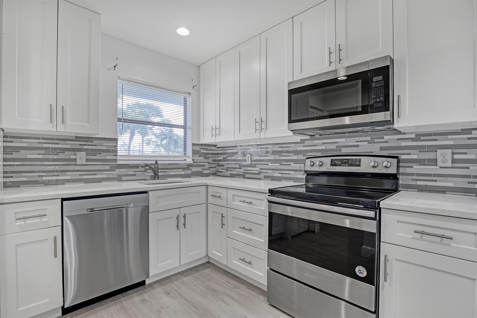4575 LUCERNE LAKES Boulevard # 103, Lake Worth FL 33467