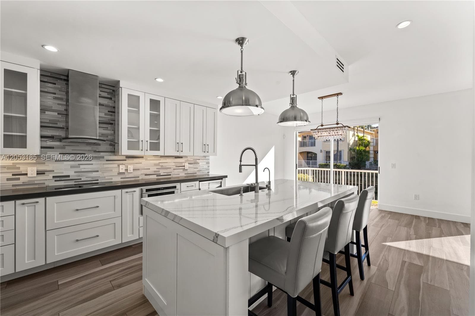 3110 NE 210th Ter, Aventura FL 33180 photo 3