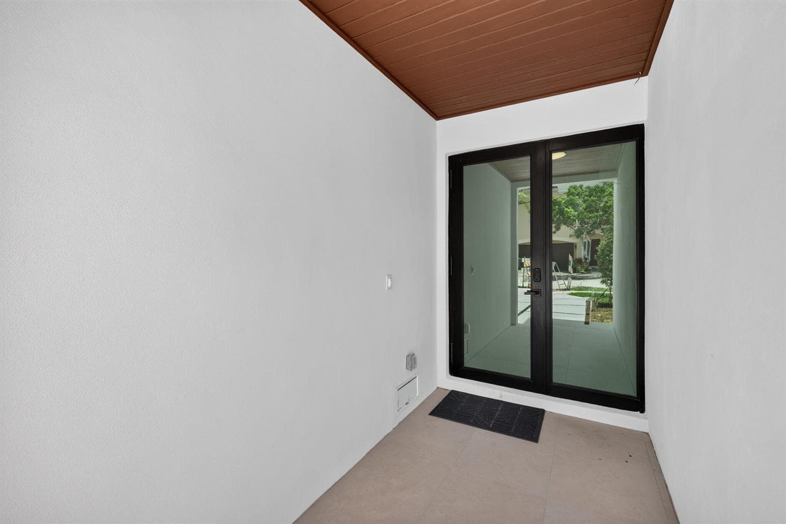 704 SW 9th Street, Fort Lauderdale FL 33315 photo 4