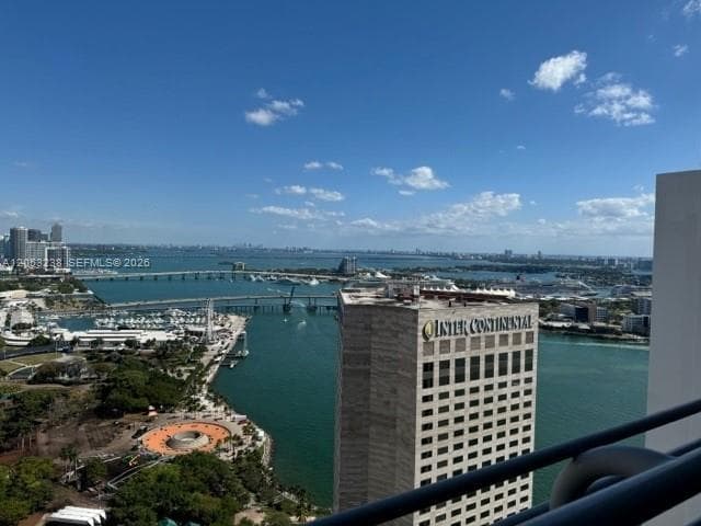 325 S Biscayne Blvd # 4320, Miami FL 33131 photo 3