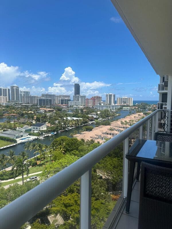 3640 Yacht Club Drive # 1403, Aventura FL 33180