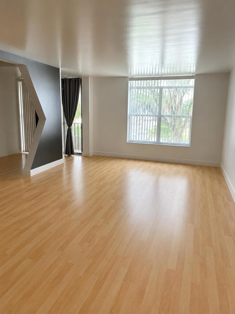 3690 INVERRARY Drive # 2Z, Lauderhill FL 33319 photo 4