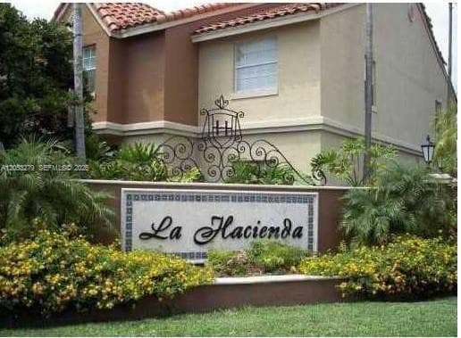 18304 NW 68th Ave # M, Hialeah, FL 33015