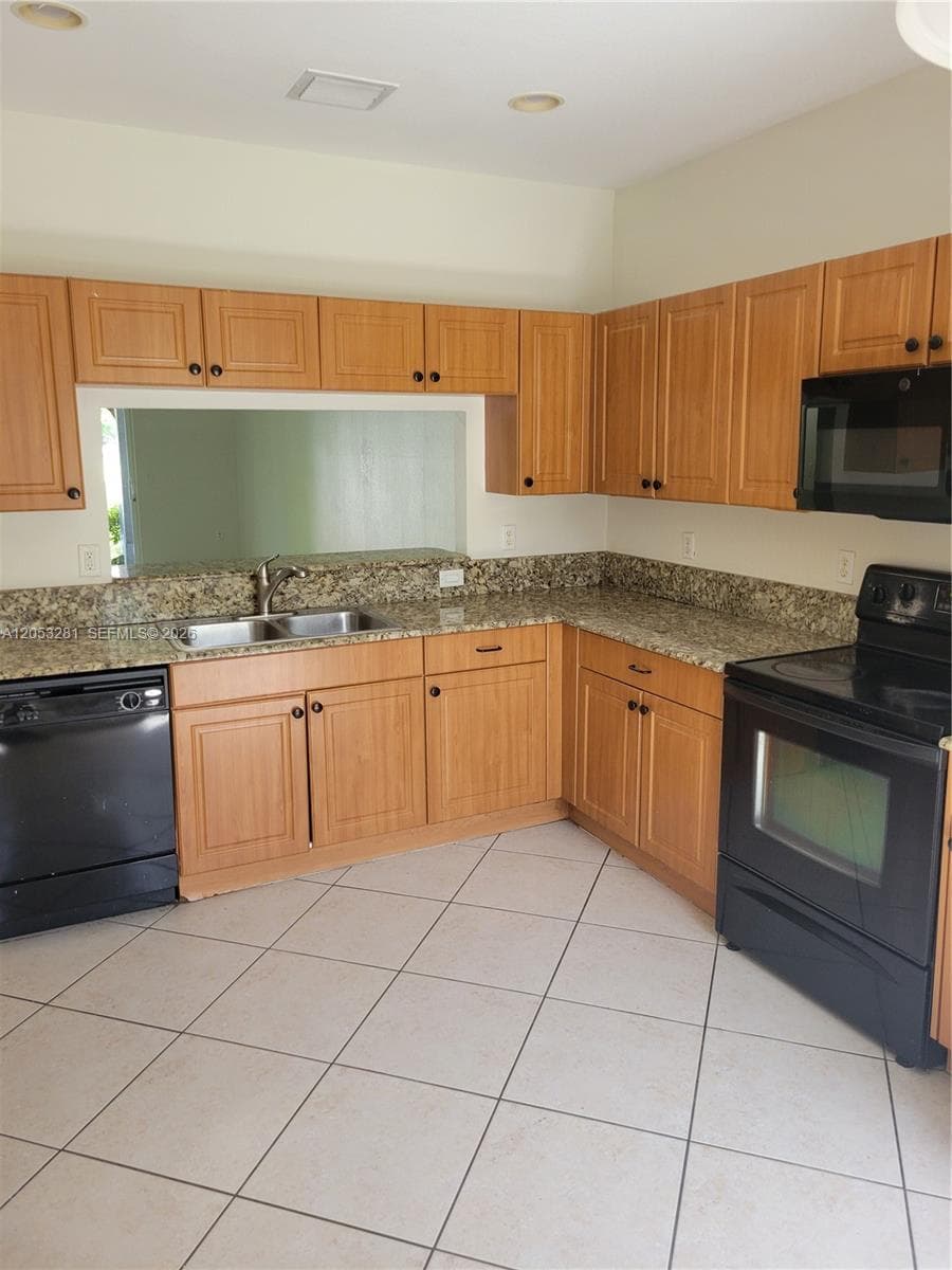 2578 SW 82 AV # 101, Miramar FL 33025 photo 3