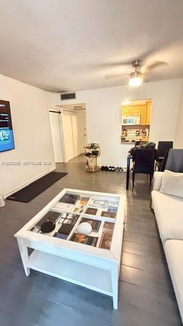17570 Atlantic Blvd # 105, Sunny Isles Beach FL 33160 photo 3