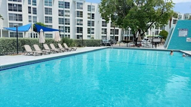 17570 Atlantic Blvd # 105, Sunny Isles Beach FL 33160 photo 4