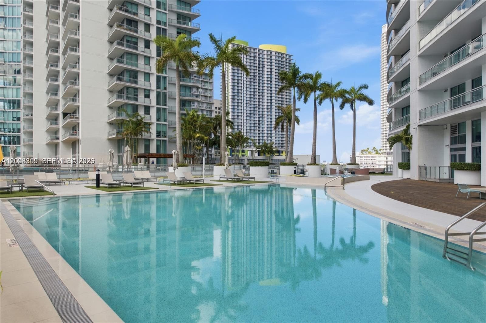 90 SW 3rd St # 1409, Miami FL 33130 photo 4