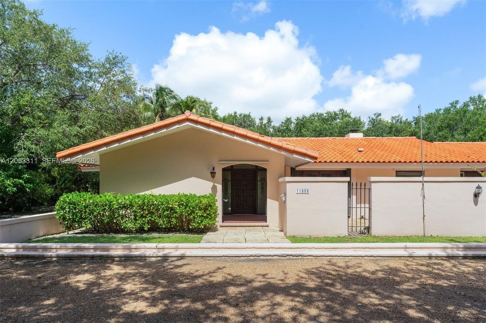 11950 SW 67 Ct, Pinecrest FL 33156 photo 2
