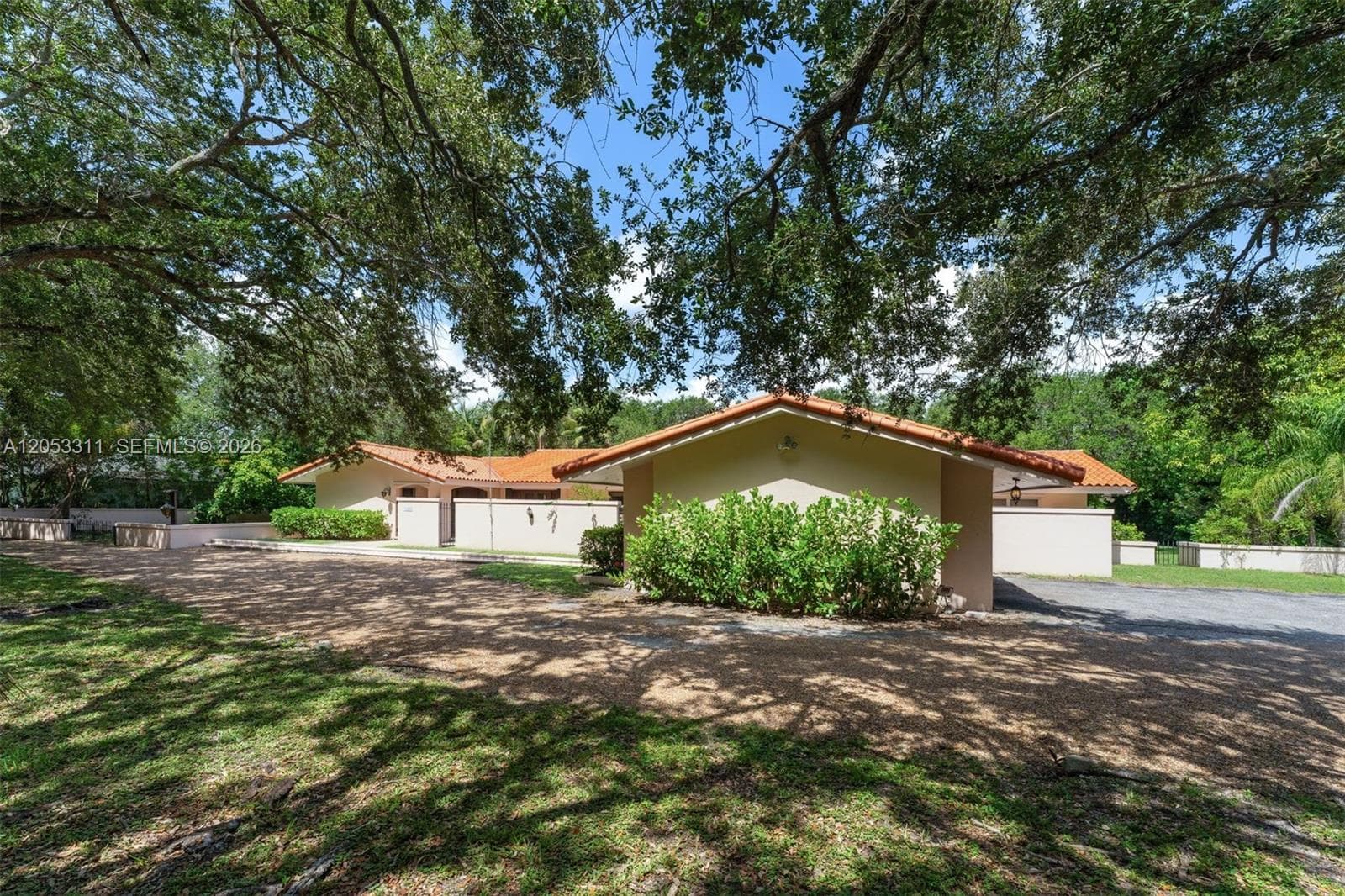 11950 SW 67 Ct, Pinecrest FL 33156 photo 3