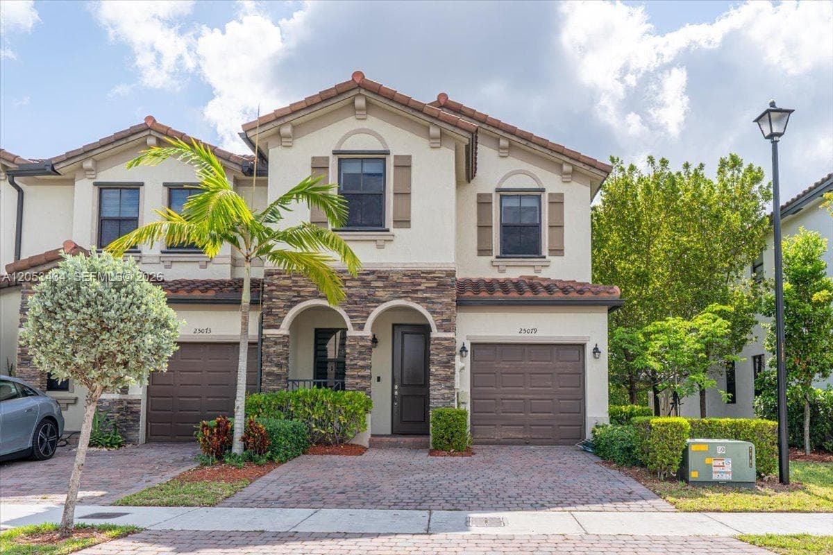 25079 SW 114th Ct, Homestead FL 33032 photo 2