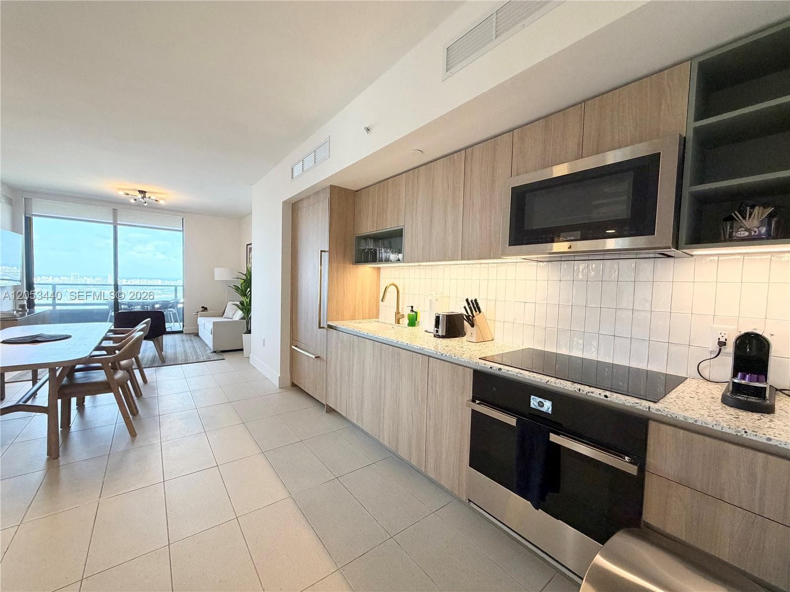 159 NE 6th St # 3215, Miami FL 33132 photo 2