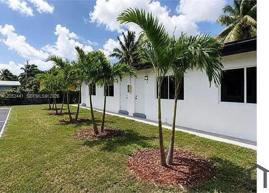 60 NW 71st St # 6, Miami, FL 33150 photo 2