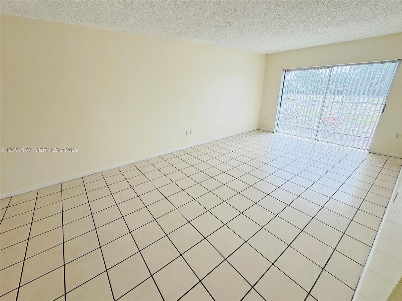 3610 NW 21st St # 205, Lauderdale Lakes FL 33311
