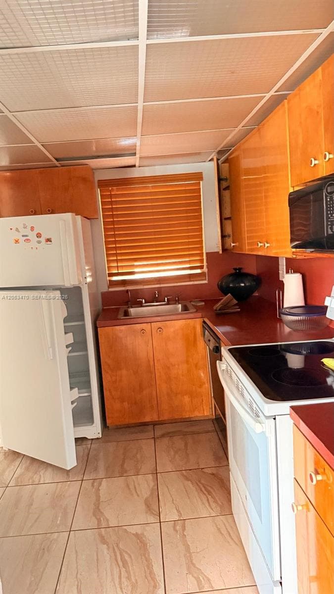 9360 SW 87th Ave # N5, Miami FL 33176 photo 2