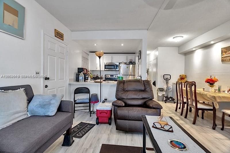19000 NE 3rd Ct # 405, Miami FL 33179 photo 4