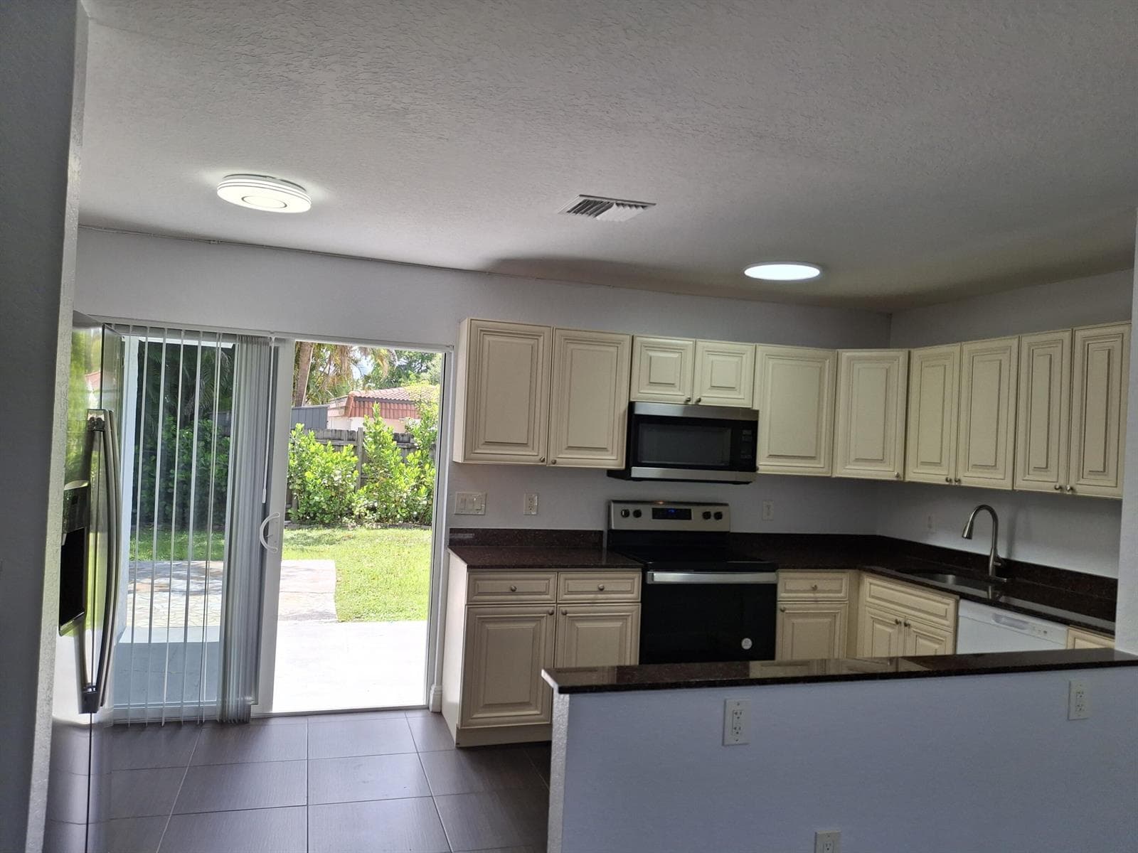 3731 NW 110TH Avenue NW # B, Coral Springs FL 33065 photo 2