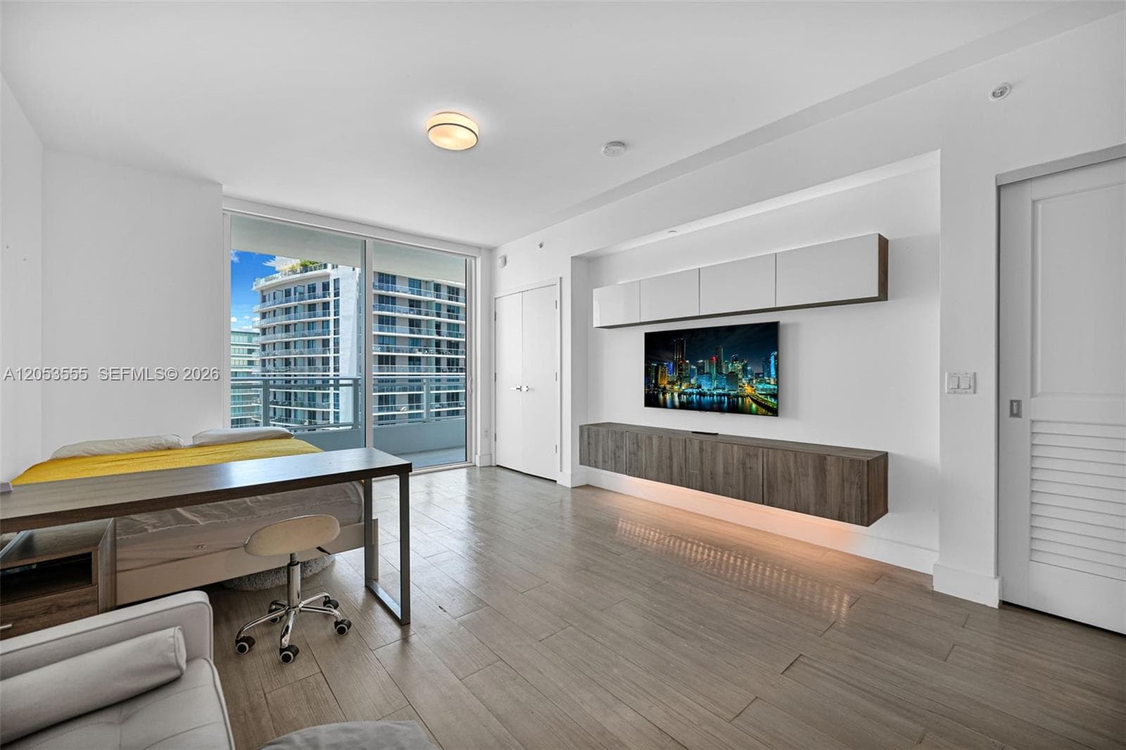 1080 Brickell Ave # 3705, Miami FL 33131 photo 4