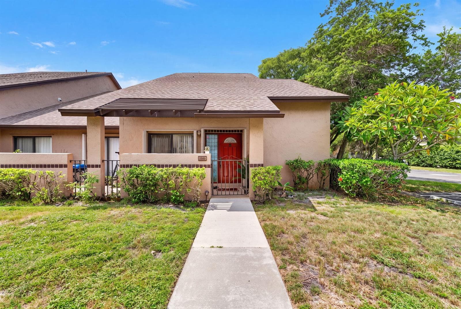 2242 NW 39TH Avenue, Coconut Creek FL 33066 photo 3