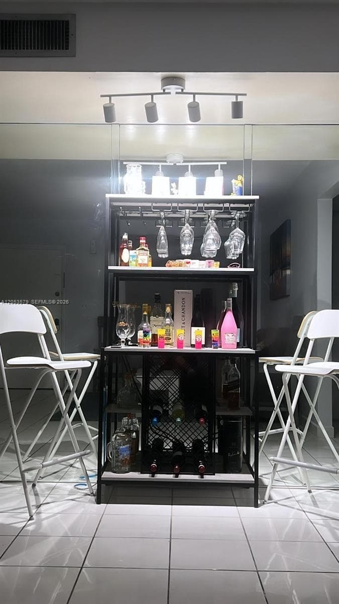 8615 NW 8th St # 414, Miami FL 33126 photo 4