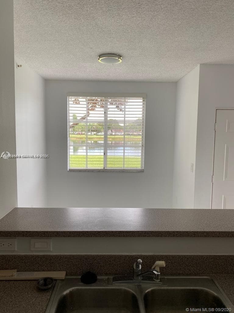 7980 N Nob Hill Rd # 102, Tamarac FL 33321 photo 5