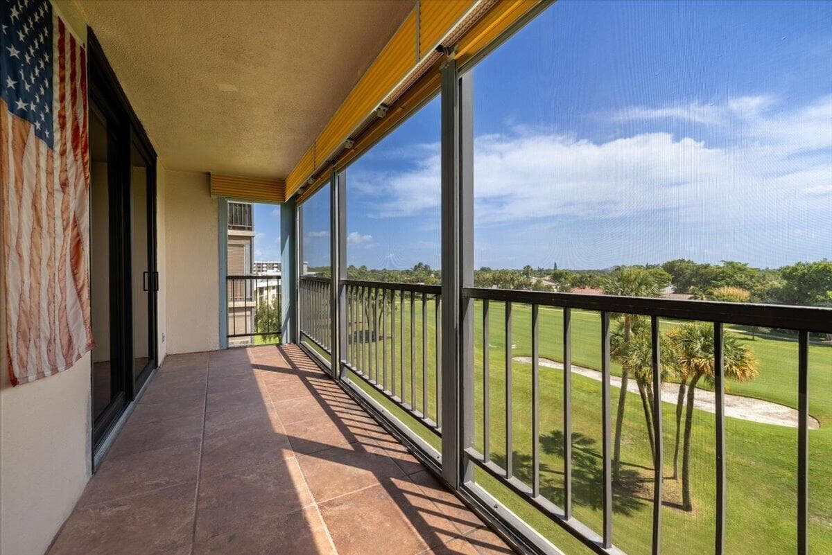 2430 DEER CREEK COUNTRY CLUB Boulevard # 506, Deerfield Beach FL 33442