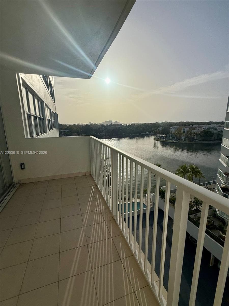 5838 Collins Ave # 7E, Miami Beach FL 33140 photo 2