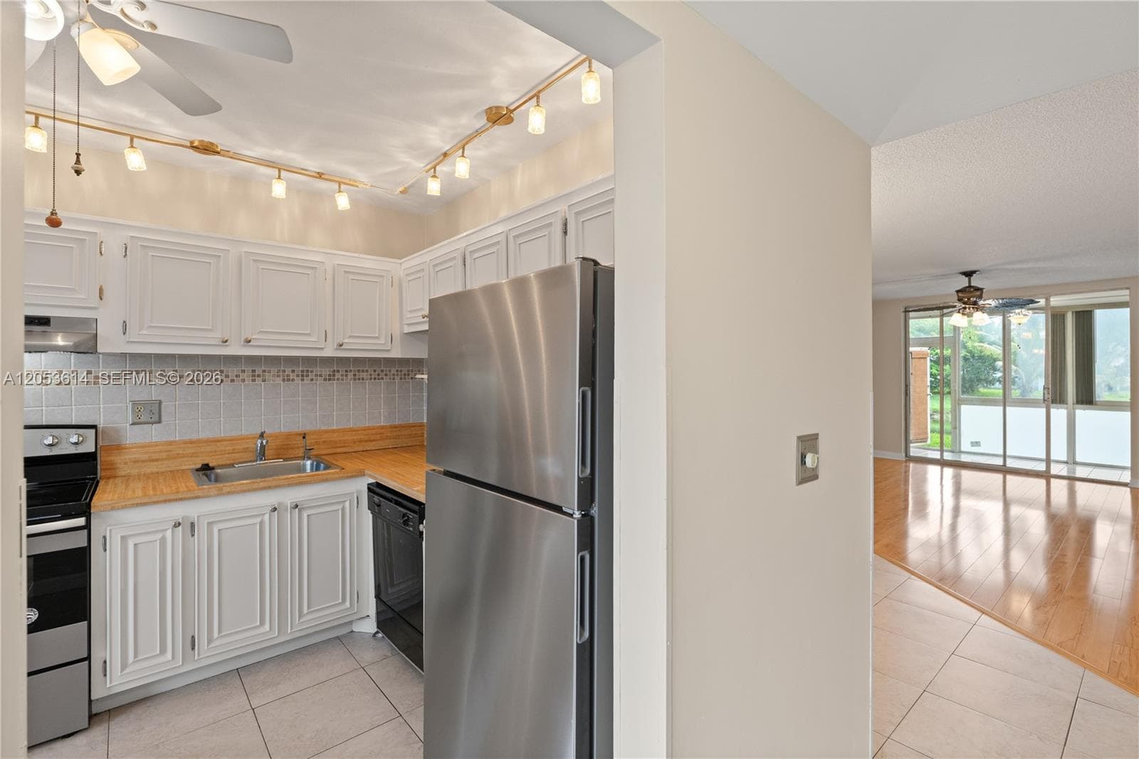 5950 Del Lago Cir # 106, Sunrise FL 33313 photo 4