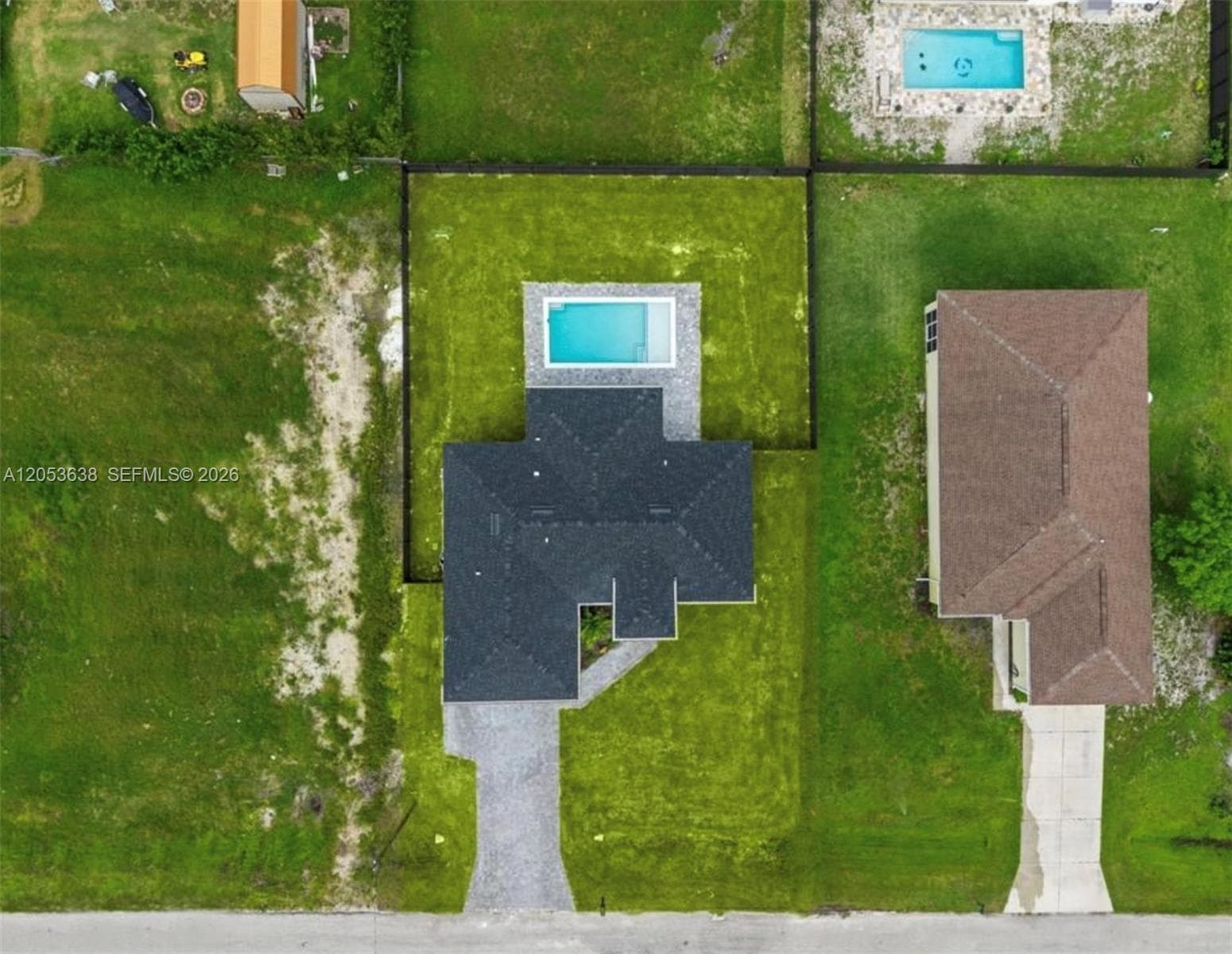 409 NW 25th PL, Cape Coral FL 33993 photo 4