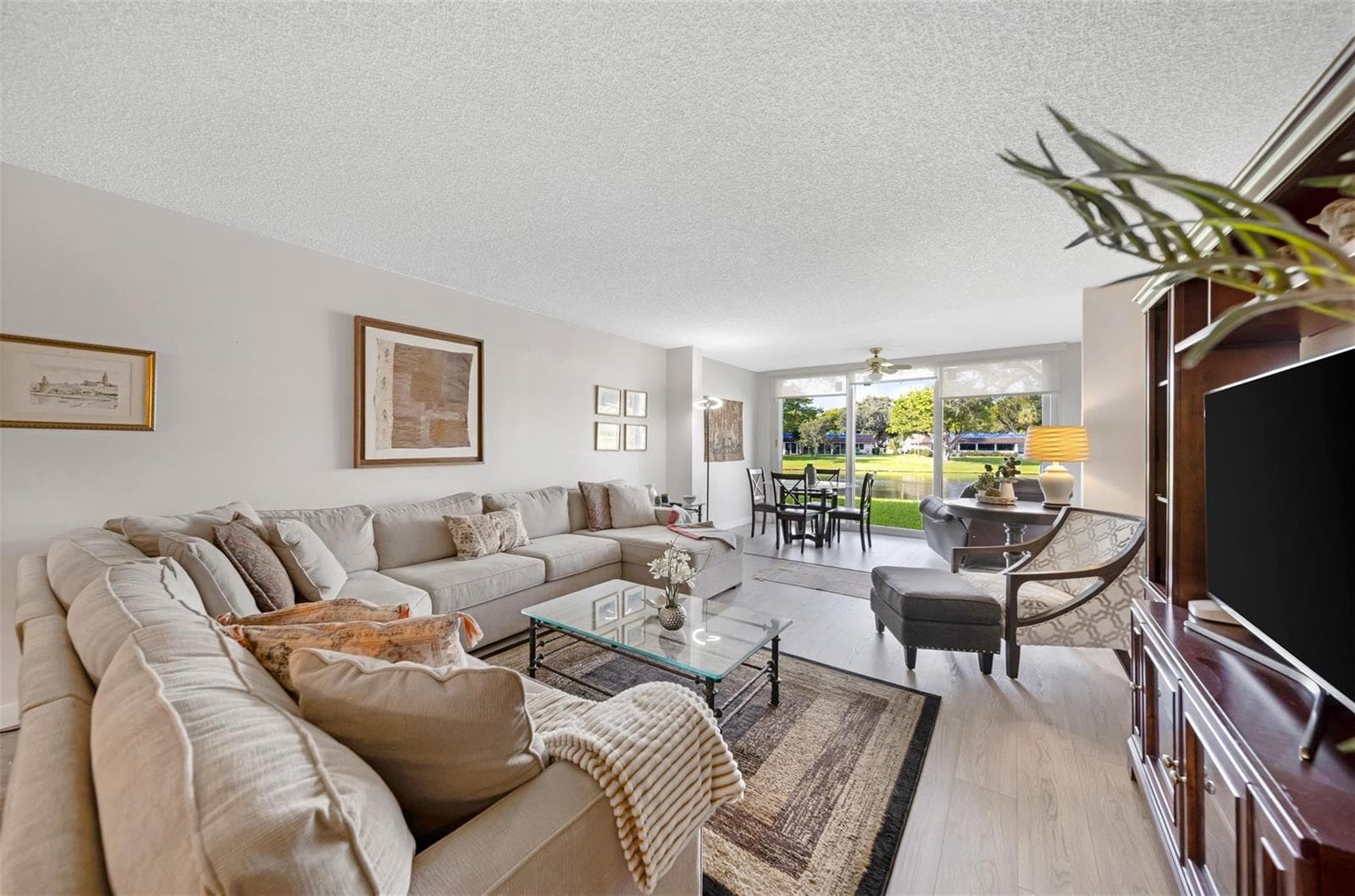 3611 OAKS CLUBHOUSE Drive # 104, Pompano Beach FL 33069