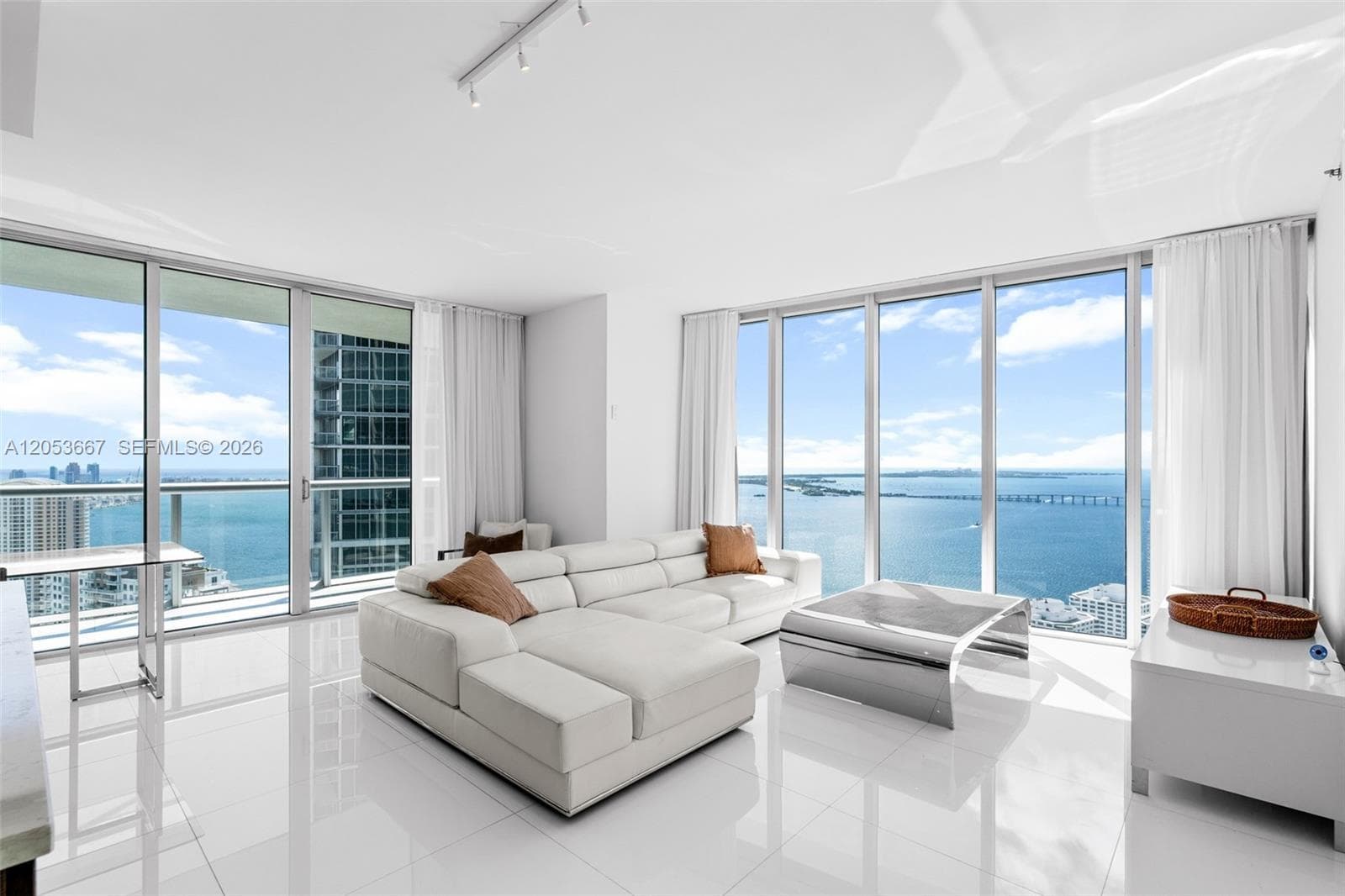 485 Brickell Ave # 4410, Miami FL 33131 photo 4