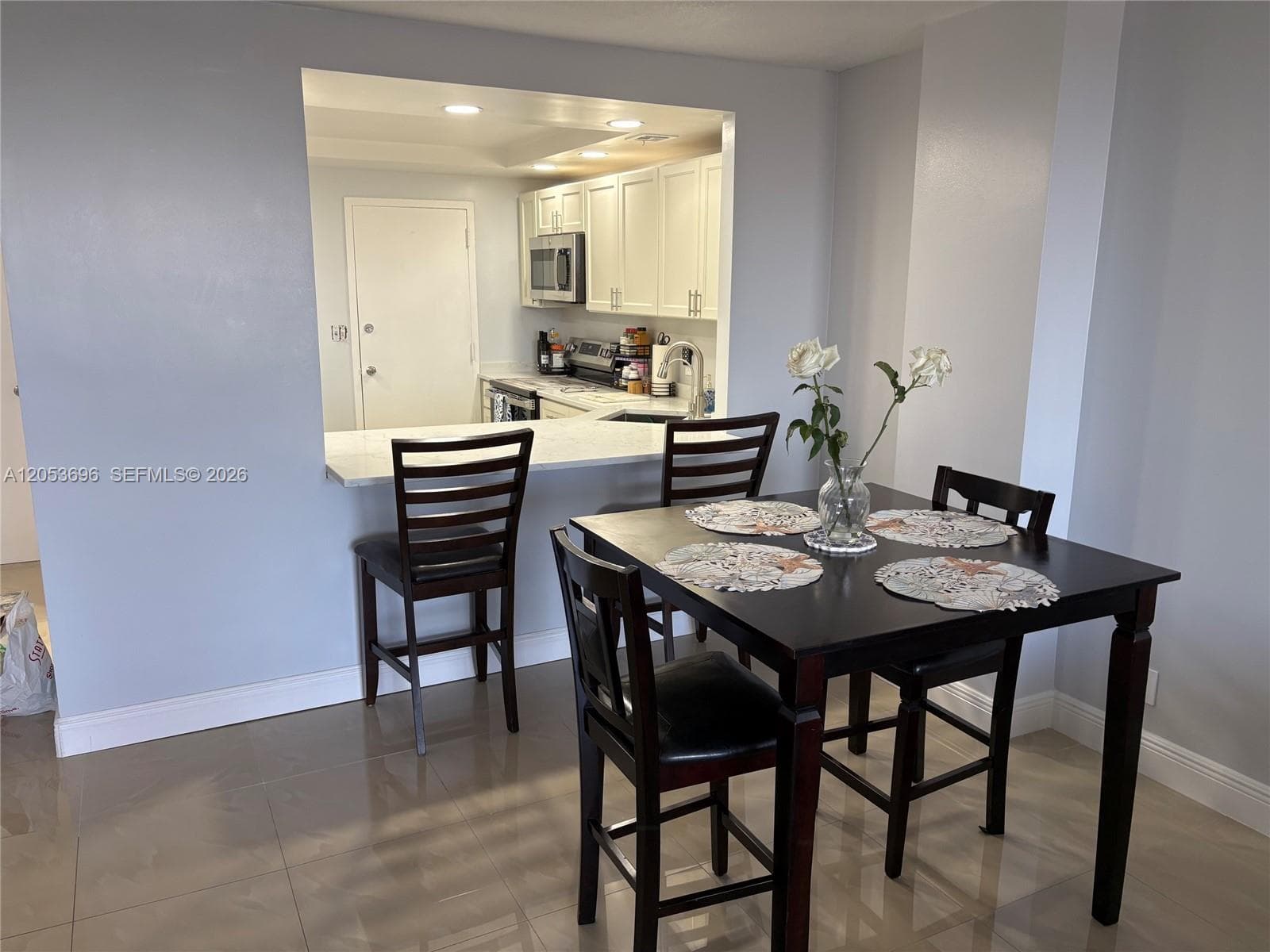 427 Golden Isles Dr # 10D, Hallandale Beach FL 33009 photo 3