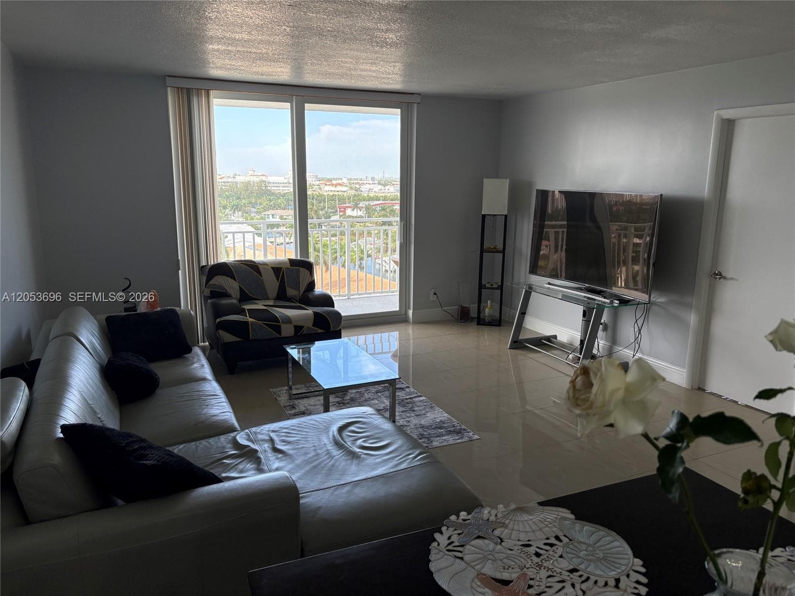427 Golden Isles Dr # 10D, Hallandale Beach FL 33009 photo 4