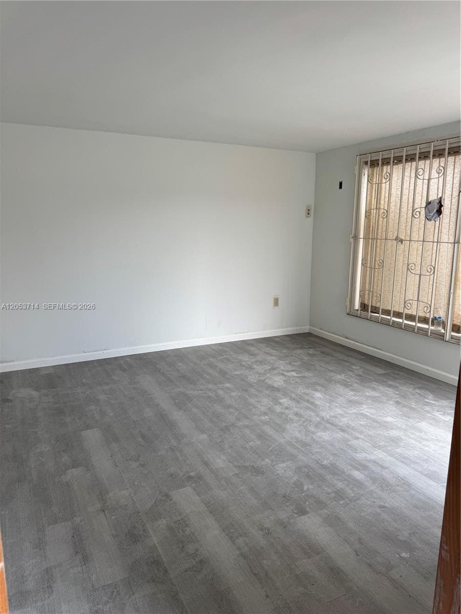1671 W 38th Pl # 1406, Hialeah FL 33012 photo 4