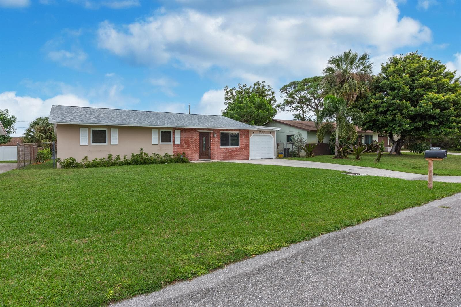 4317 APPLECREST Drive, Palm Beach Gardens FL 33410 photo 3